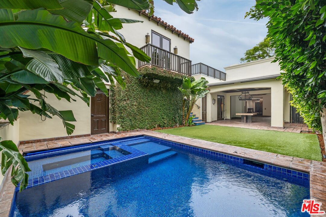 Property photo for 1017 S Gretna Green Way, Los Angeles, CA