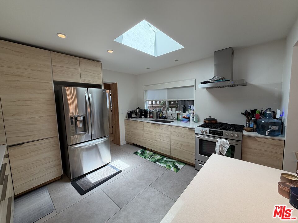 Property photo for 424 Pacific St, Santa Monica, CA