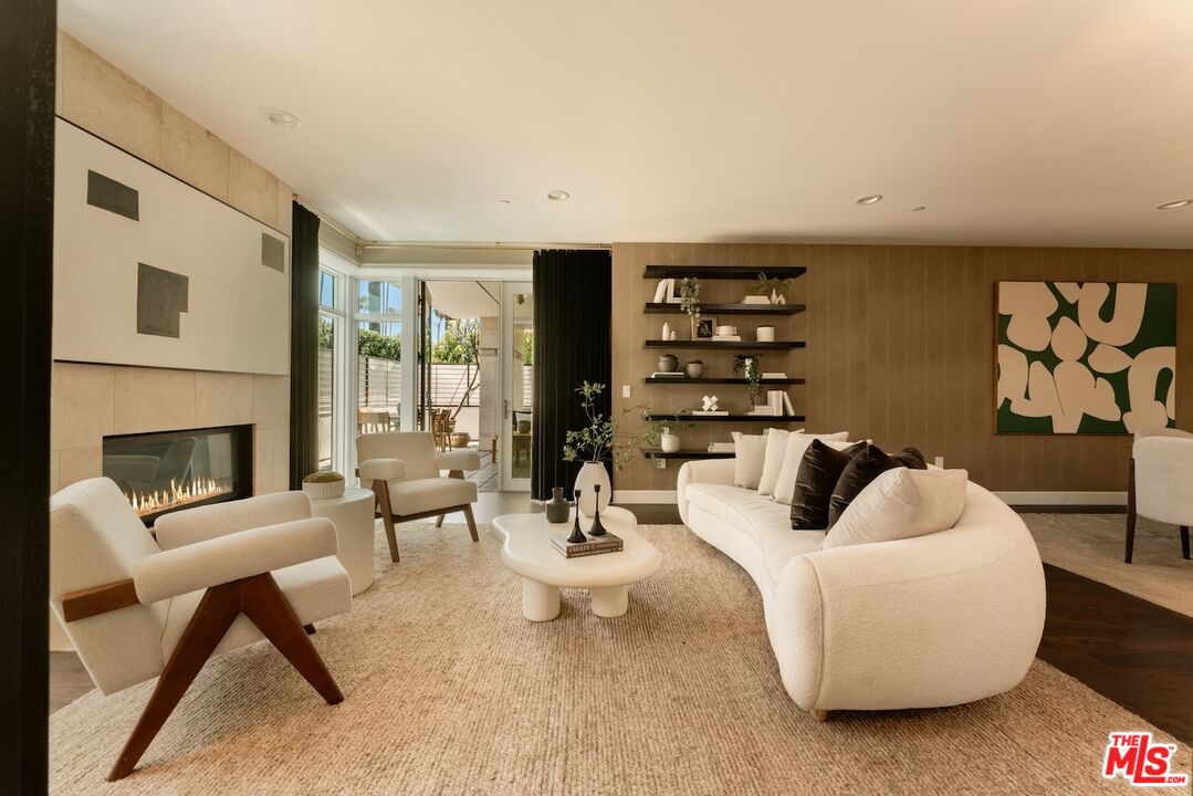 Property photo for 447 N Doheny Dr, #101, Beverly Hills, CA