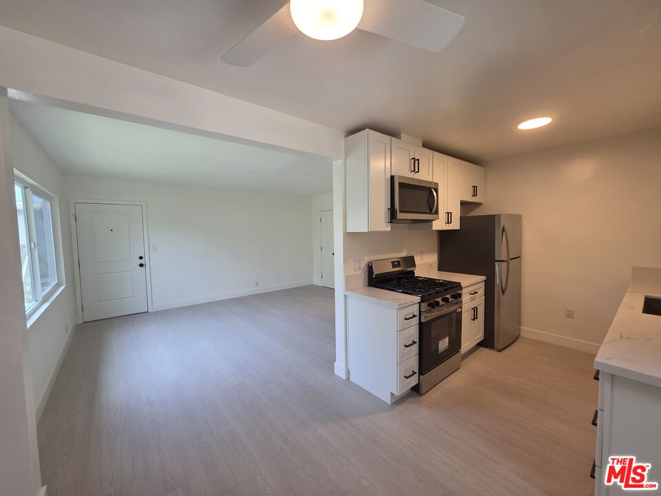 Property photo for 1411 Innes Pl, #3, Venice, CA