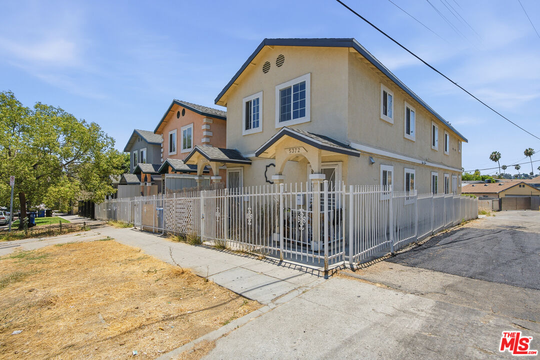 Property photo for 5370 Poplar Blvd, Los Angeles, CA