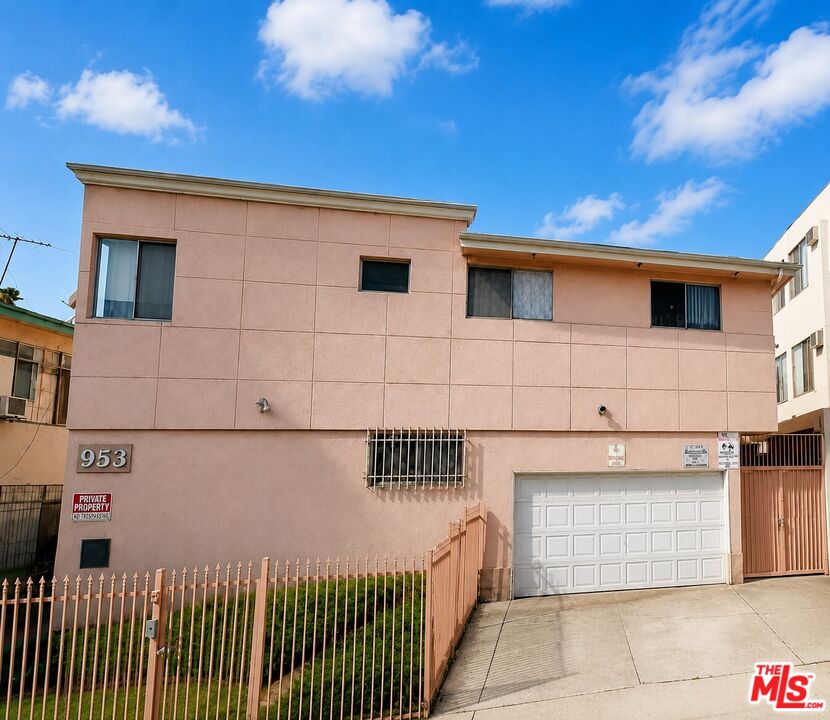 Property photo for 953 S Westmoreland Ave, #15, Los Angeles, CA