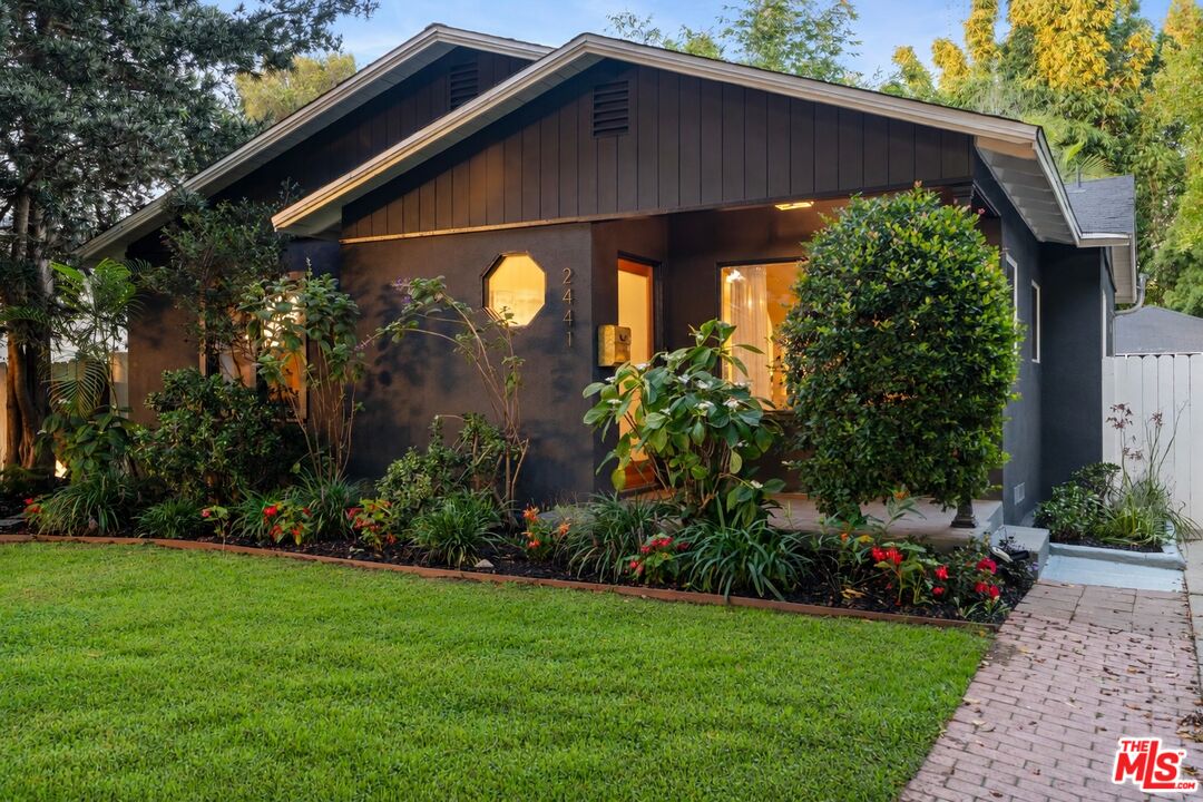 Property photo for 2441 21st St, Santa Monica, CA
