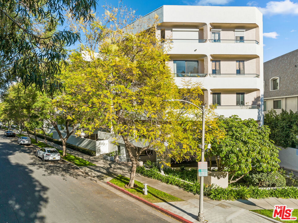 Property photo for 450 N MAPLE DR, #401, Beverly Hills, CA