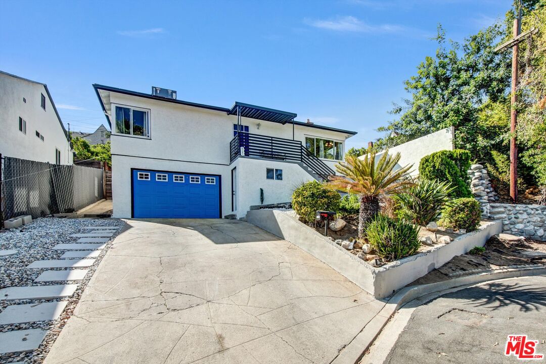 Property photo for 5183 Maison Ave, Los Angeles, CA