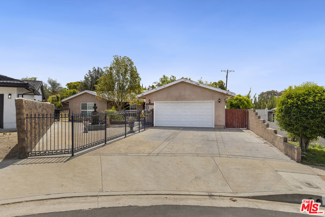 Property photo for 13930 Lakeside St, Los Angeles, CA