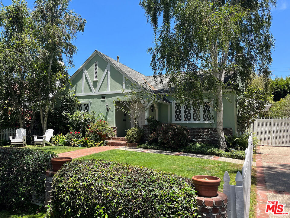 Property photo for 463 16th St, Santa Monica, CA