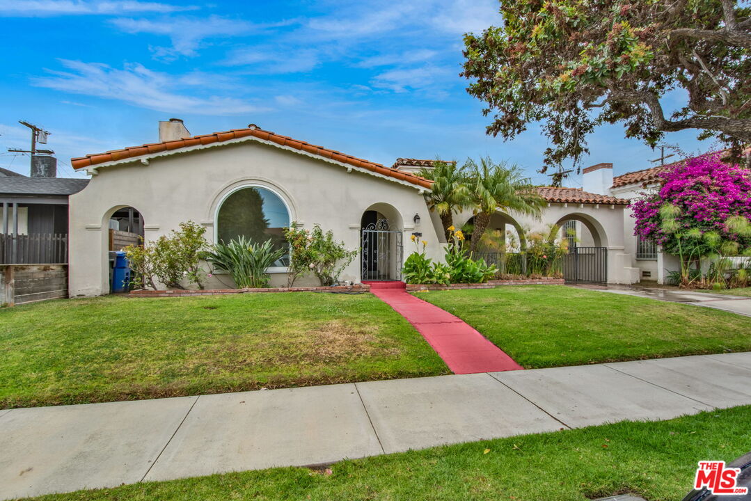 Property photo for 4126 S Bronson Ave, Los Angeles, CA