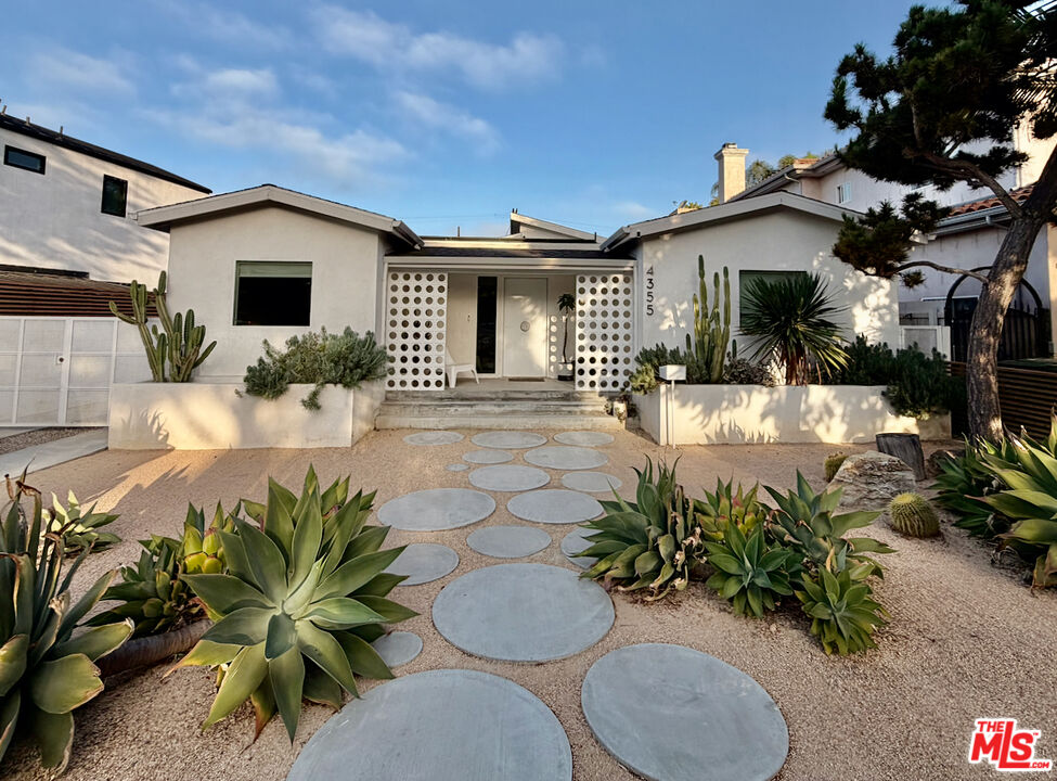 Property photo for 4355 Kenyon Ave, Los Angeles, CA