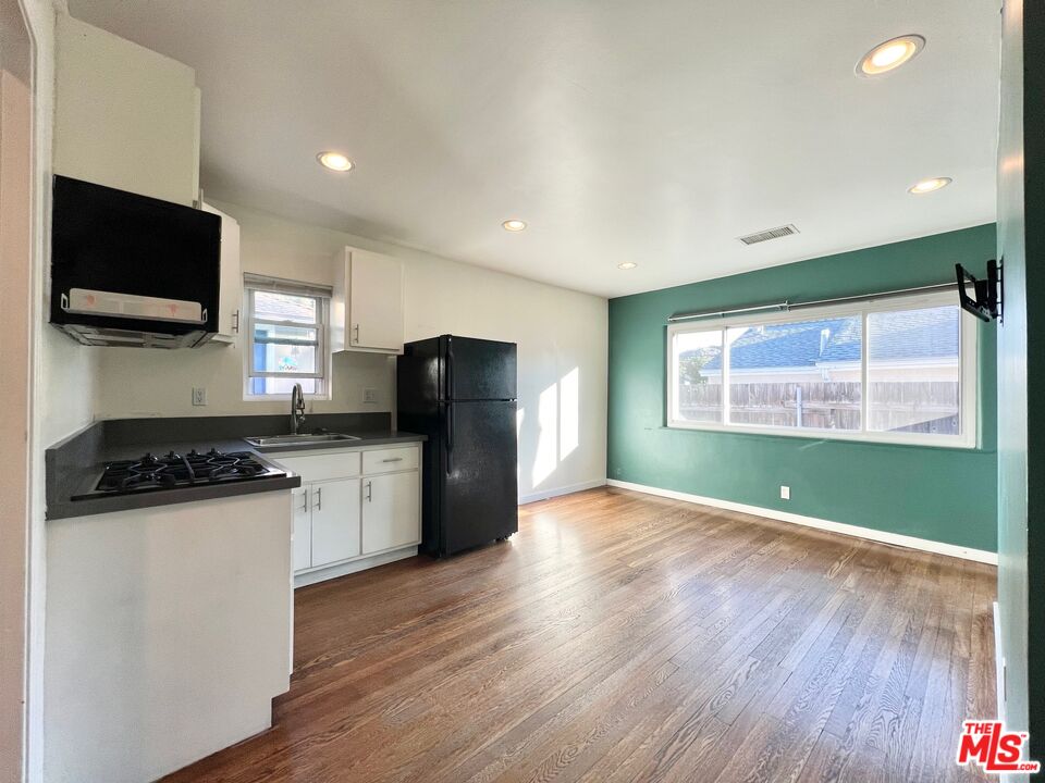 Property photo for 10006 Silverton Ave, Los Angeles, CA