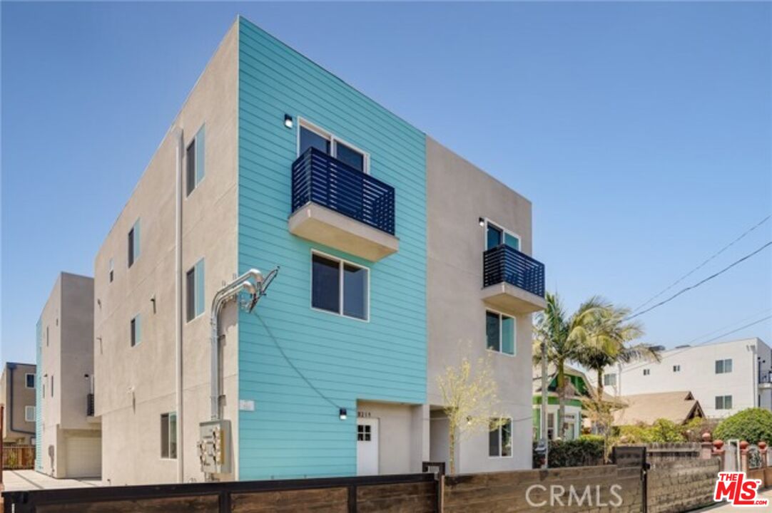 Property photo for 1821 1/2 S New England St, Los Angeles, CA