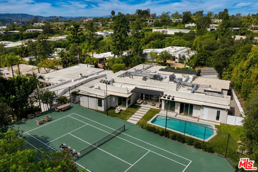 Property photo for 1836 Loma Vista Dr, Beverly Hills, CA