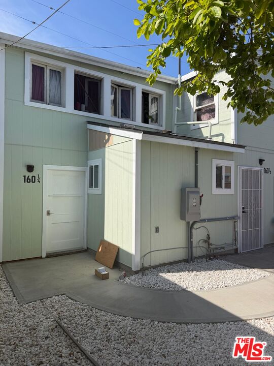 Property photo for 160 W 59th St, #1/4, Los Angeles, CA