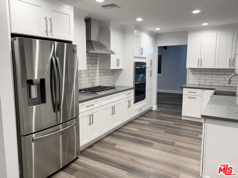 Property photo for 22700 Flamingo St, Los Angeles, CA