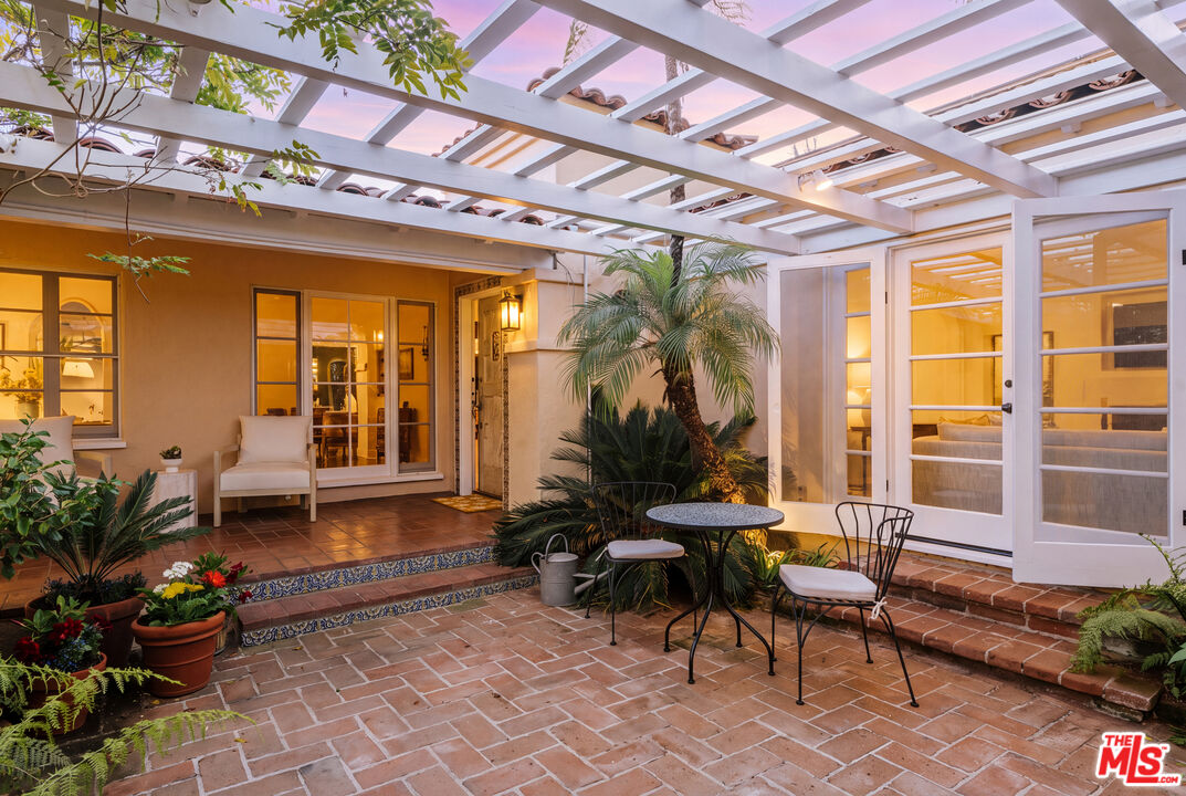 Property photo for 702 16th St, Santa Monica, CA
