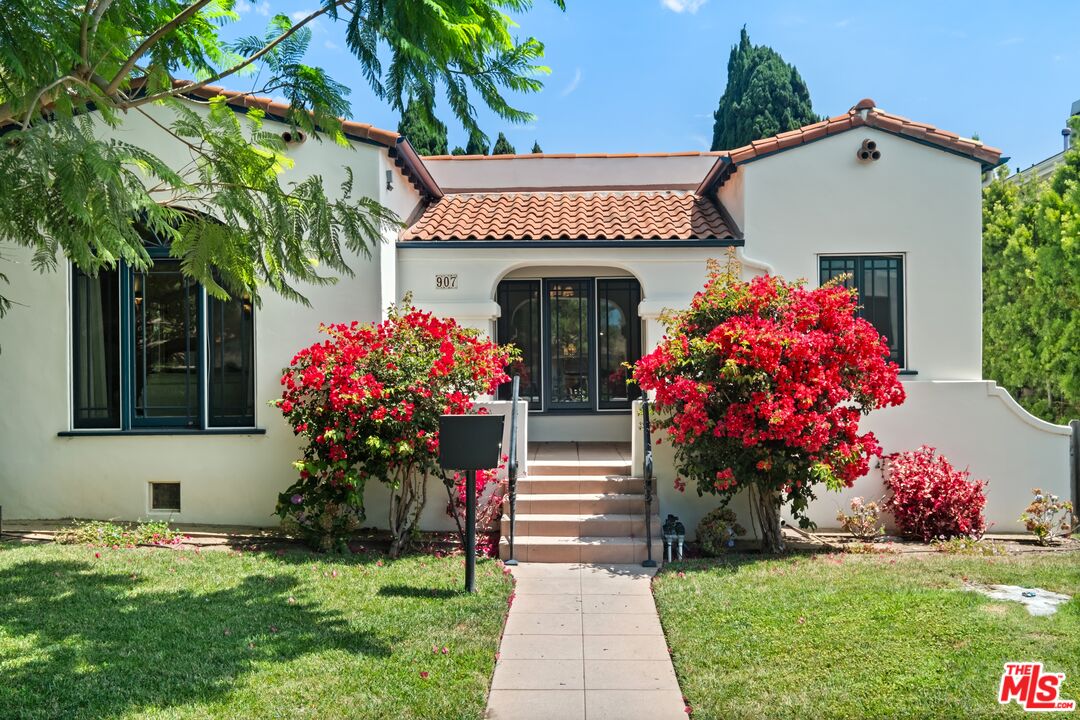 Property photo for 907 23rd St, Santa Monica, CA