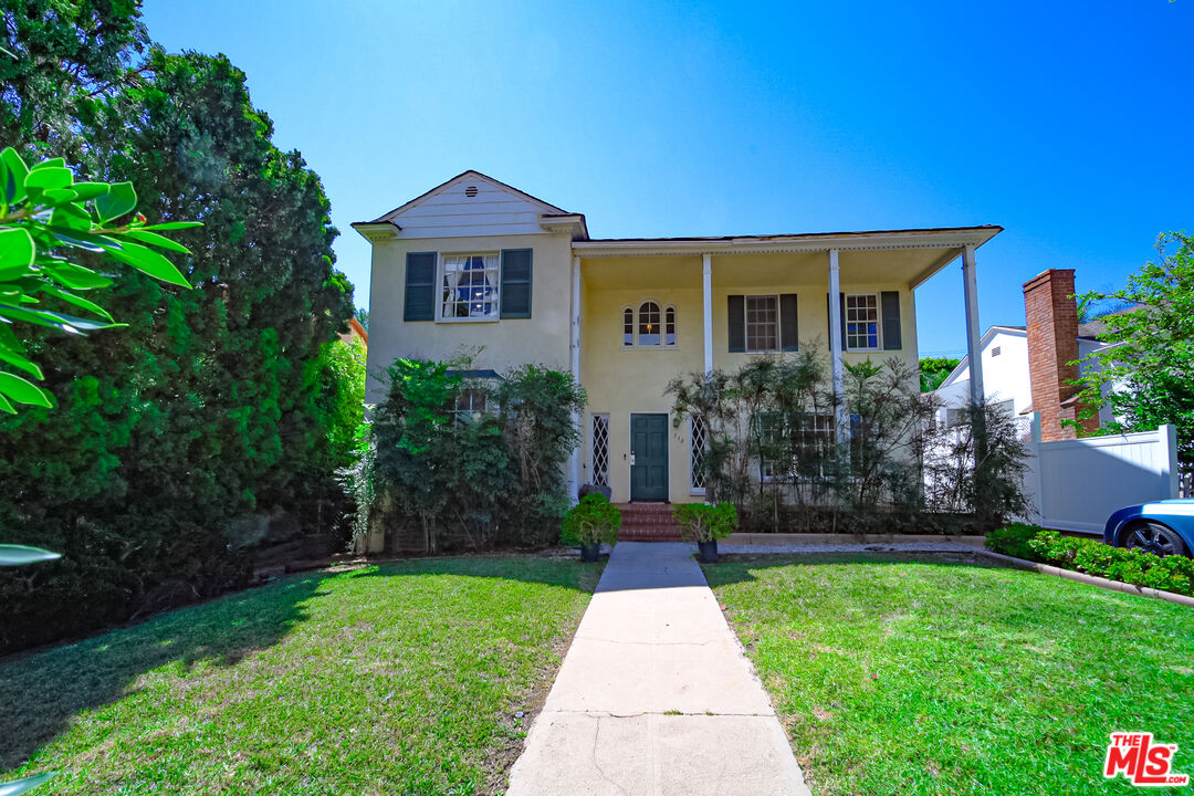 Property photo for 713 N Doheny Dr, Beverly Hills, CA