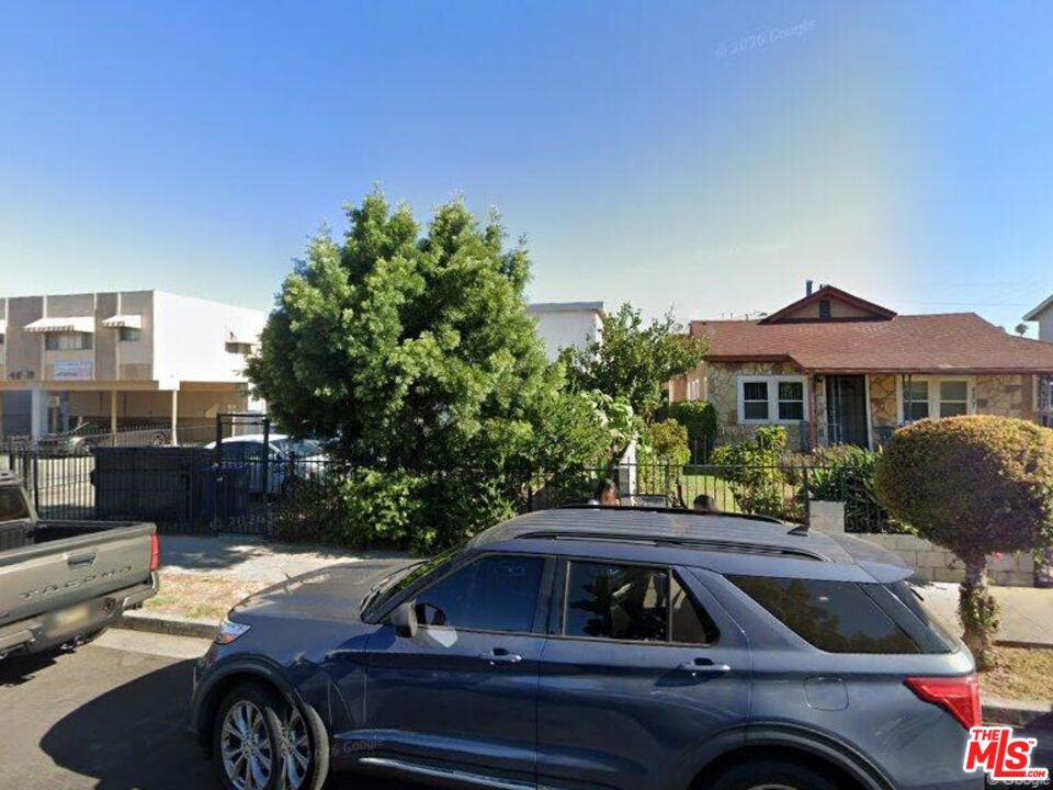 Property photo for 4813 W 17th St, Los Angeles, CA