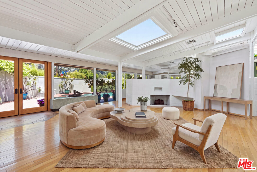 Property photo for 738 Hanley Ave, Los Angeles, CA