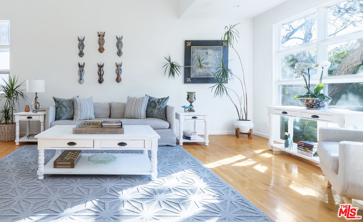 Property photo for 12318 Dorothy St, Los Angeles, CA