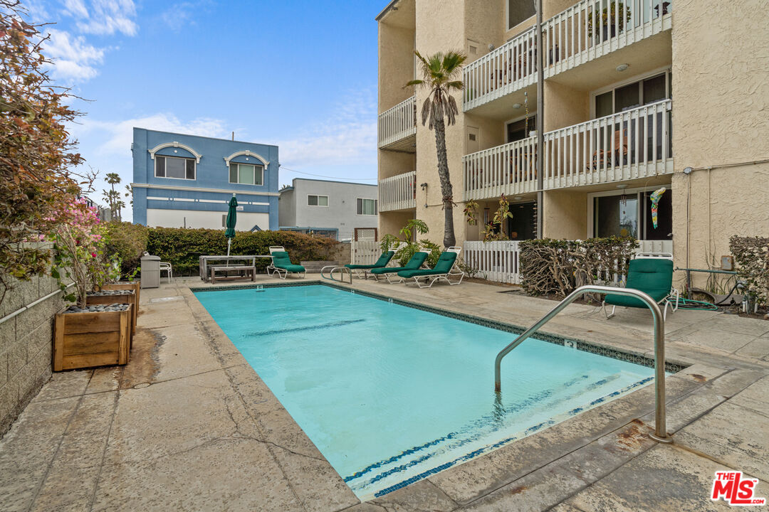 Property photo for 22 Navy St, #202, Los Angeles, CA