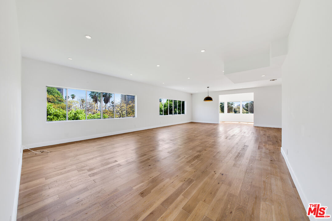 Property photo for 339 N Oakhurst Dr, #301, Beverly Hills, CA