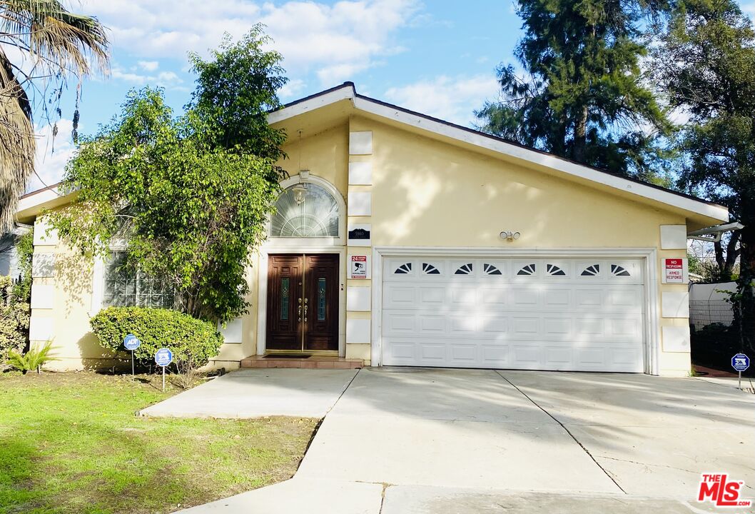 Property photo for 5960 Topeka Dr, Los Angeles, CA