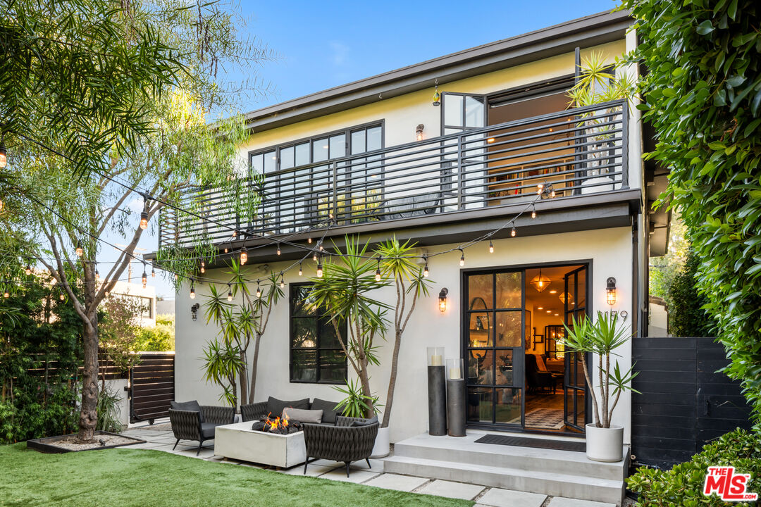 Property photo for 3159 Thatcher Ave, Marina Del Rey, CA