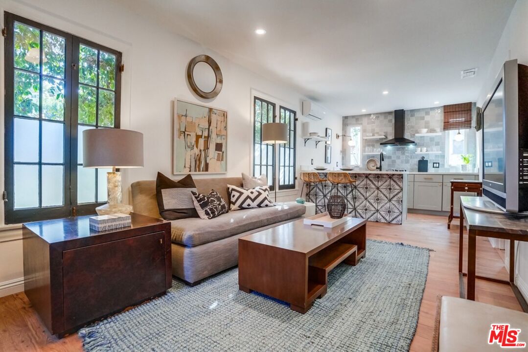 Property photo for 1574 Murray Dr, Los Angeles, CA
