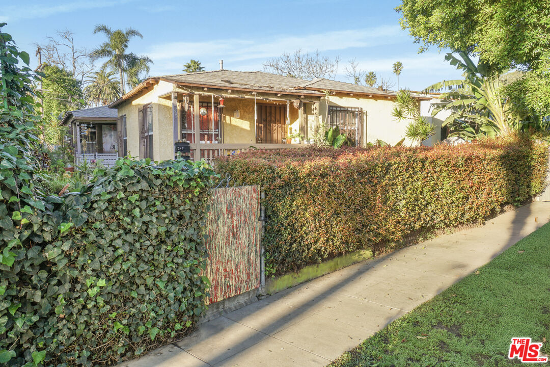 Property photo for 247 5th Ave, Los Angeles, CA