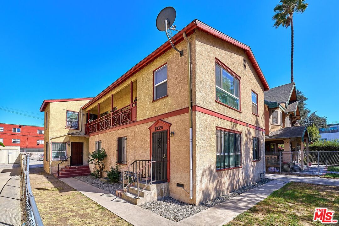 Property photo for 1824 S Wilton Pl, Los Angeles, CA