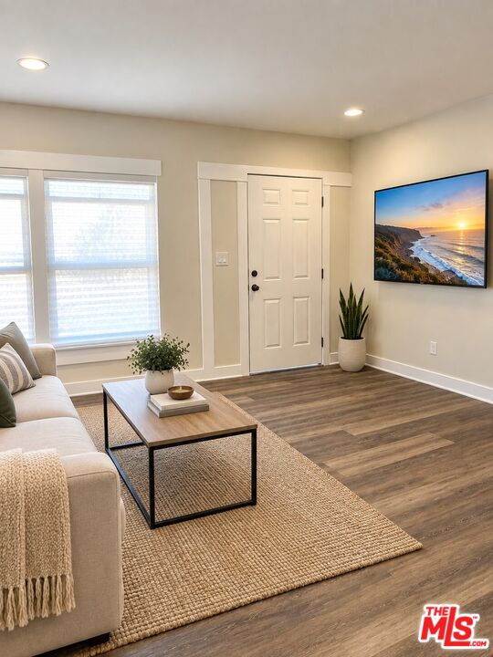 Property photo for 634 E 87th St, Los Angeles, CA