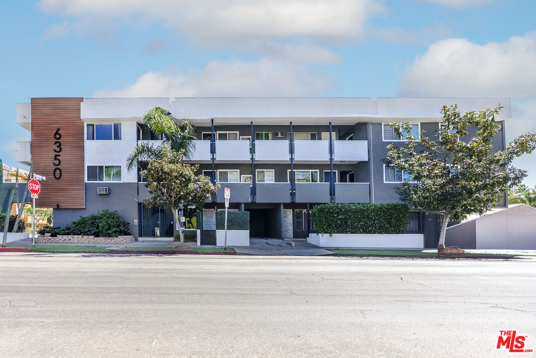 Property photo for 6350 Willoughby Ave, #9, Los Angeles, CA