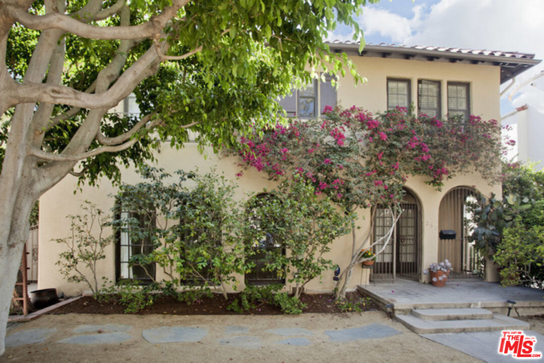 Property photo for 251 S Citrus Ave, Los Angeles, CA