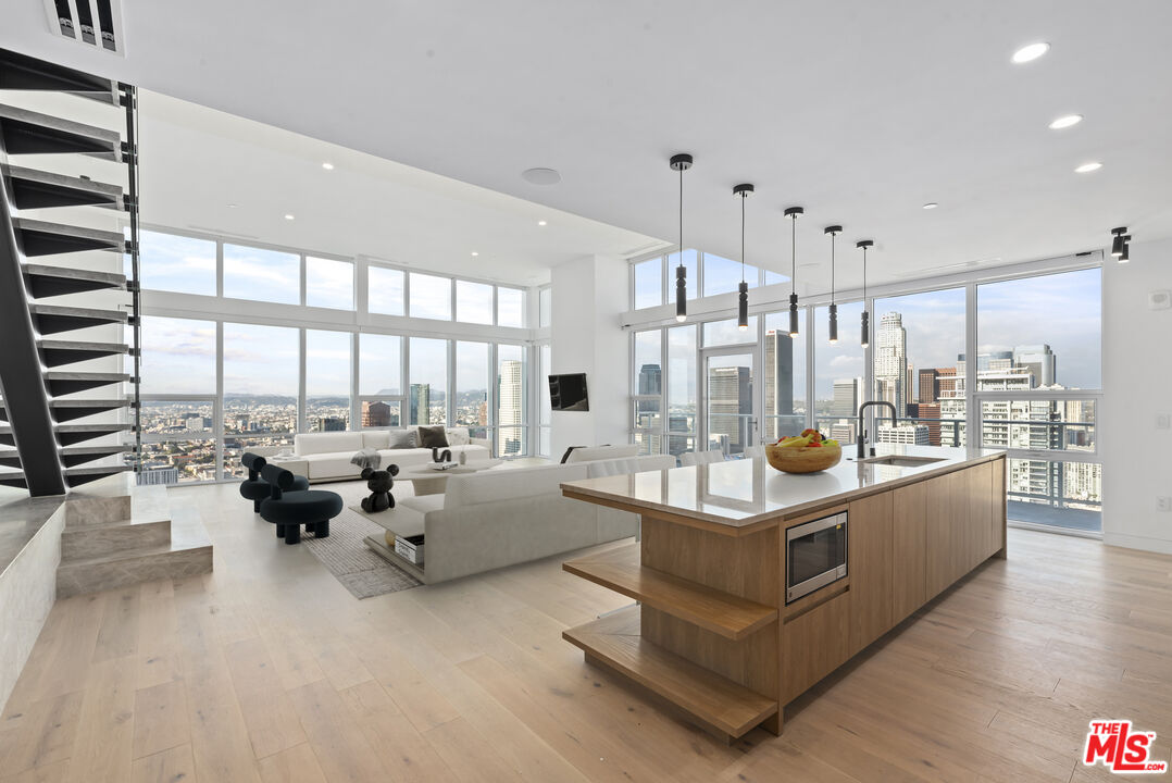 Property photo for 230 W Olympic Blvd, #PH 2, Los Angeles, CA