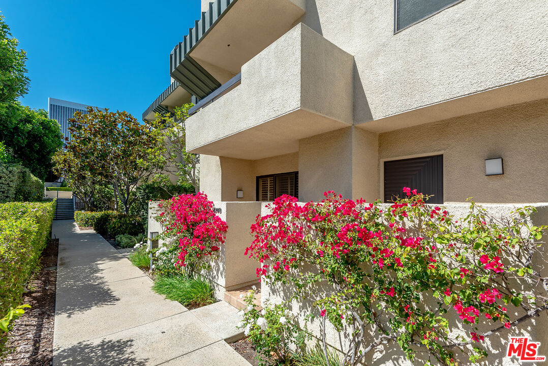 Property photo for 2340 Century Hl, Los Angeles, CA