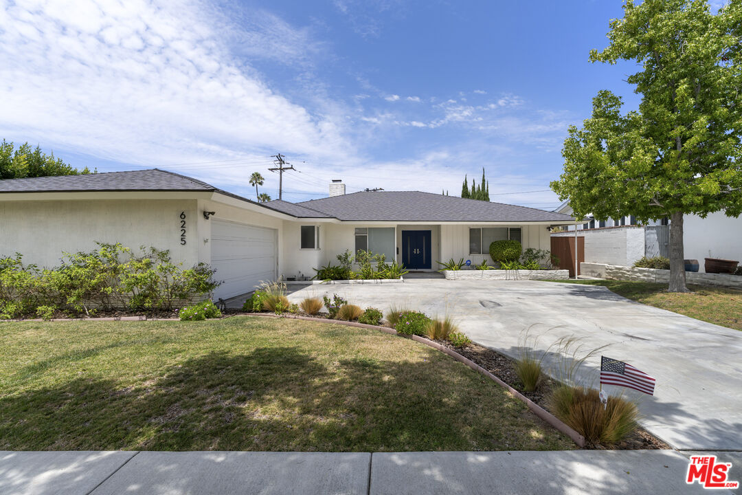 Property photo for 6225 S Corning Ave, Los Angeles, CA