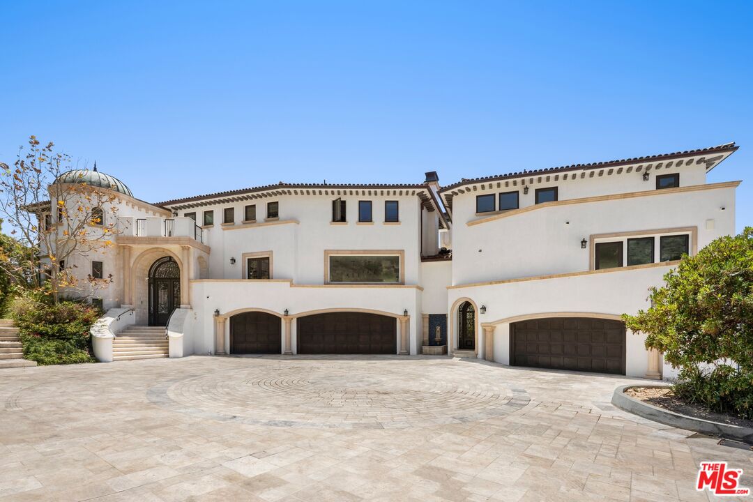Property photo for 22435 Pacific Coast Hwy, Malibu, CA