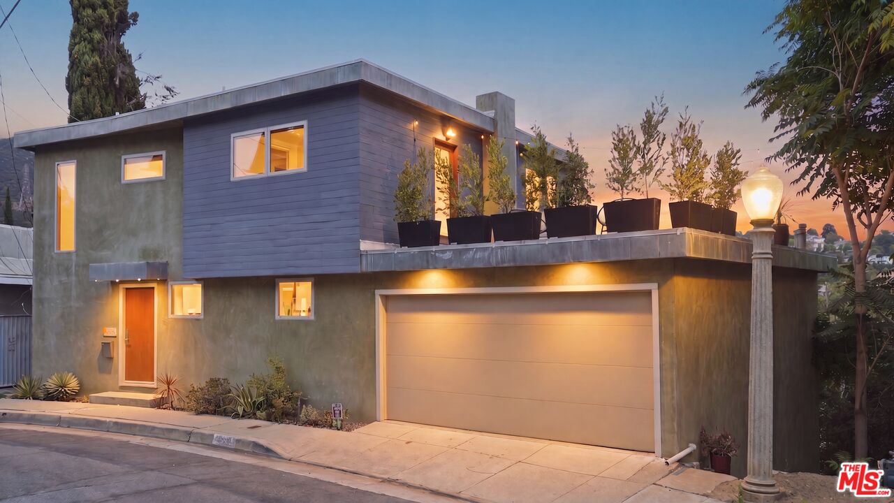 Property photo for 3234 Hillock Dr, Los Angeles, CA