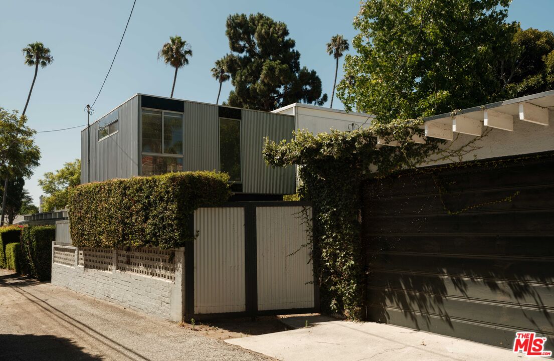 Property photo for 12217 Dorothy St, Los Angeles, CA