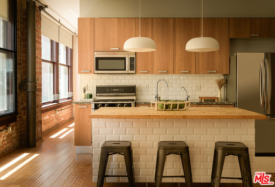 Property photo for 460 S Spring St, #810, Los Angeles, CA