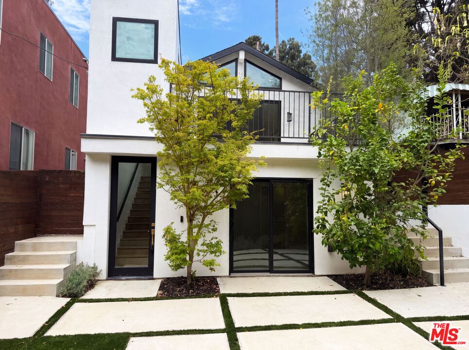 Property photo for 8723 Lookout Mountain Ave, Los Angeles, CA