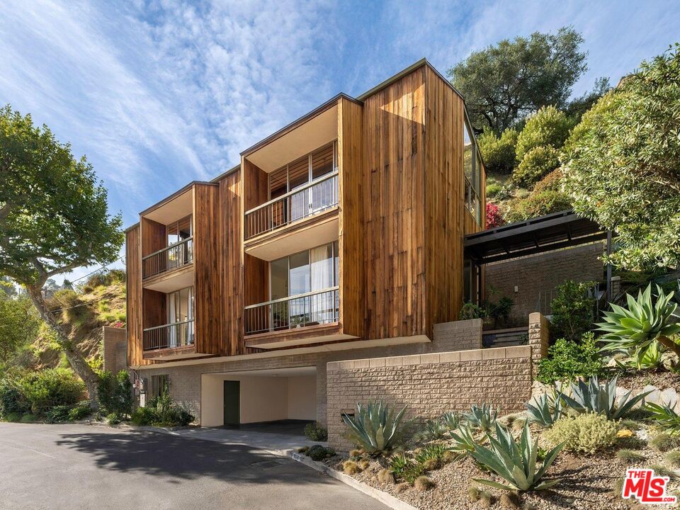 Property photo for 6249 Rodgerton Dr, Los Angeles, CA