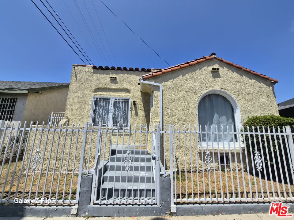 Property photo for 1241 W 43rd St, Los Angeles, CA