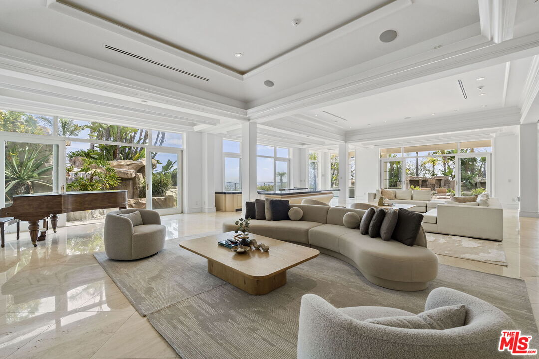 Property photo for 360 TROUSDALE PL, Beverly Hills, CA