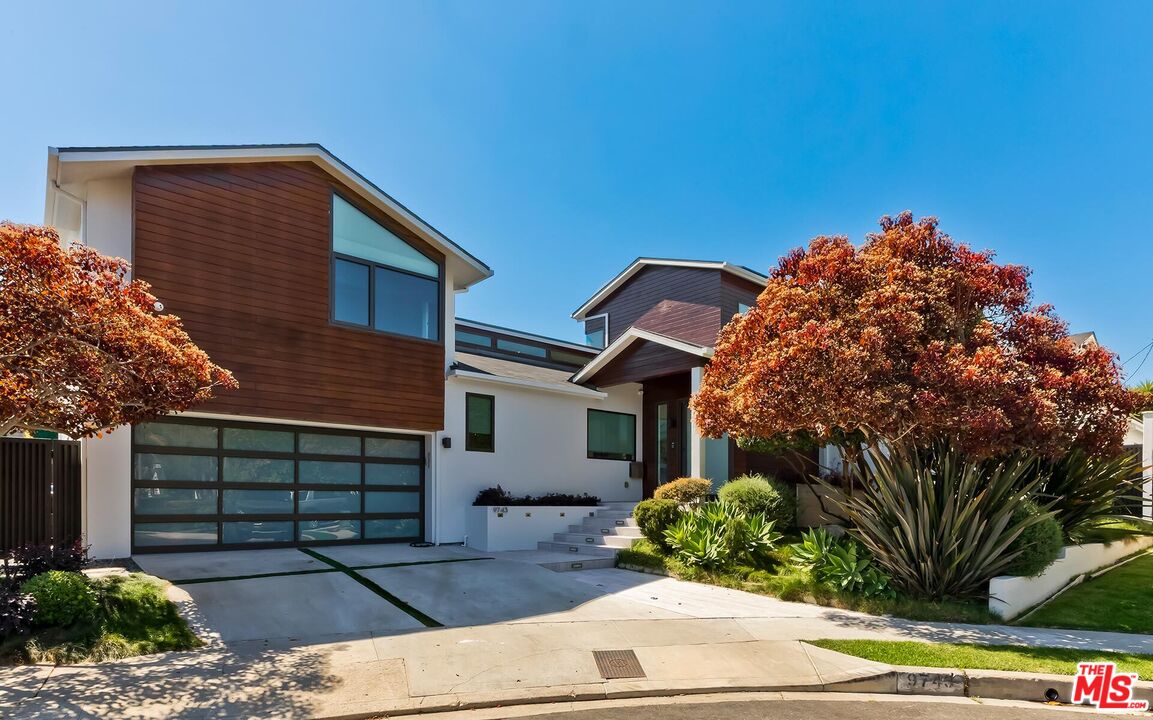Property photo for 9743 Kirkside Rd, Los Angeles, CA