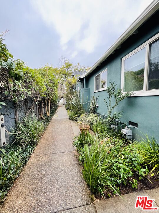 Property photo for 1243 25th St, #C, Santa Monica, CA