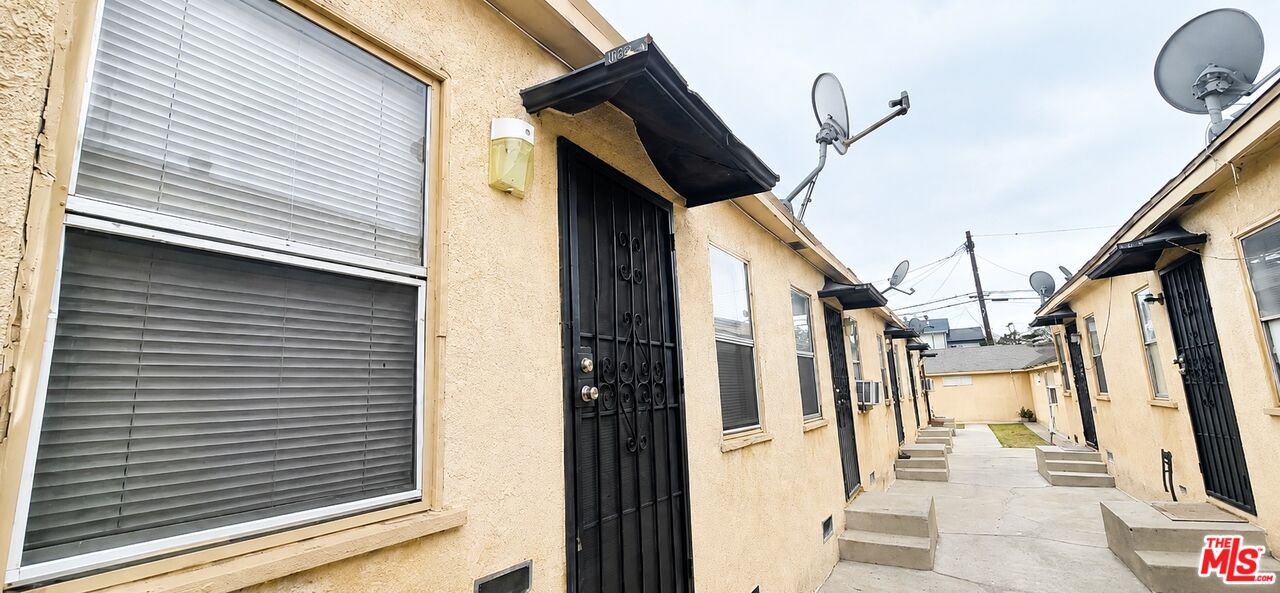 Property photo for 10620 S Figueroa St, #1/4, Los Angeles, CA