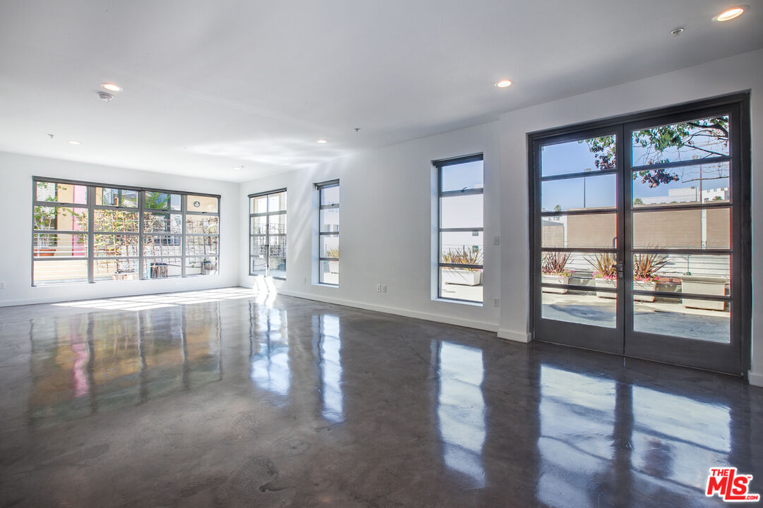 Property photo for 1358 4th St, #PH-D, Santa Monica, CA