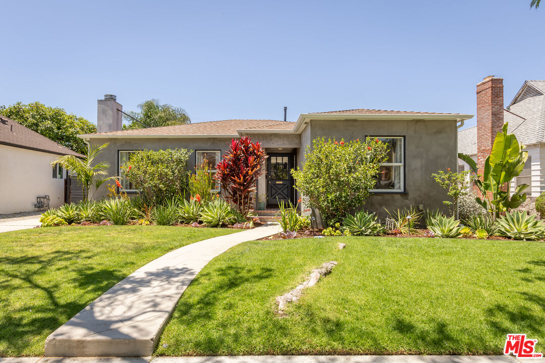 Property photo for 3947 S Victoria Ave, Los Angeles, CA